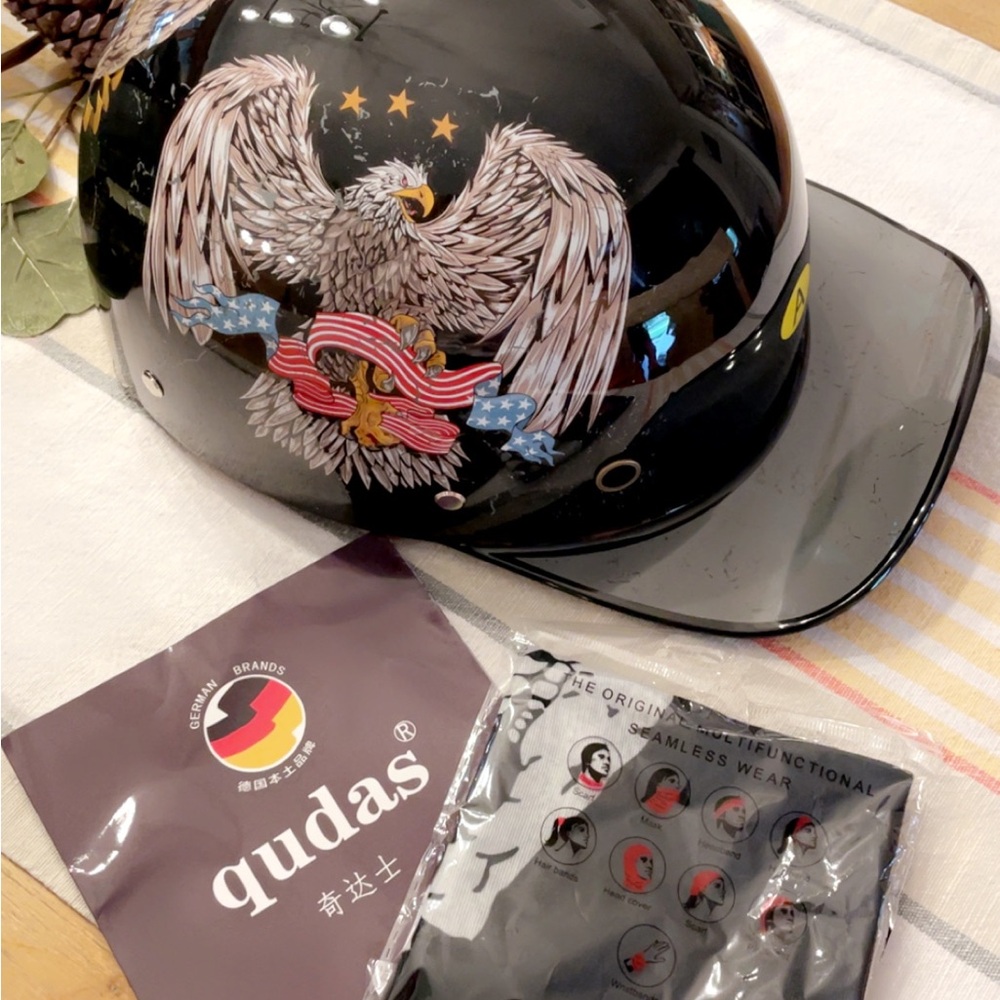 Qudas “Veterans” Eagle Helmet - Black